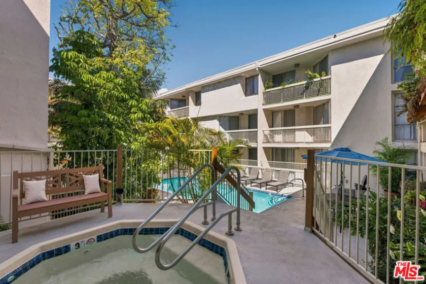 1230 N Sweetzer Avenue #204 photo 25