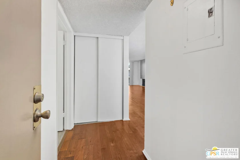 1401 Valley View Road #321 photo 2