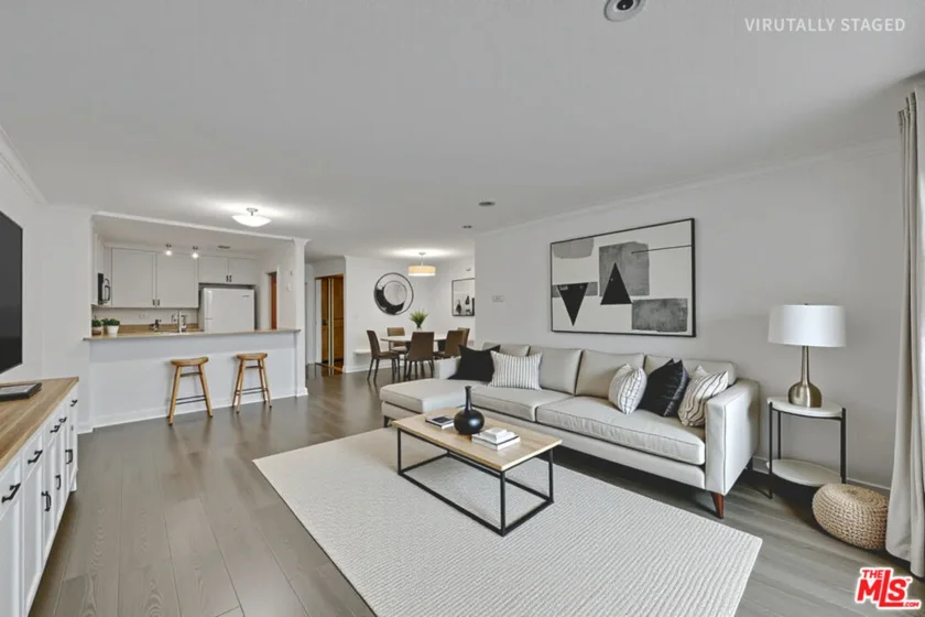 121 S Hope Street #429 photo 1
