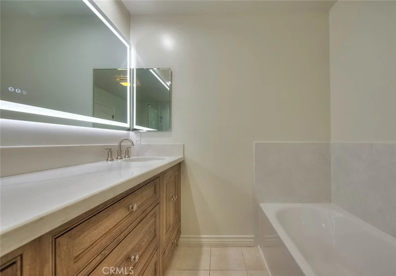 572 E San Jose Avenue #104 photo 44