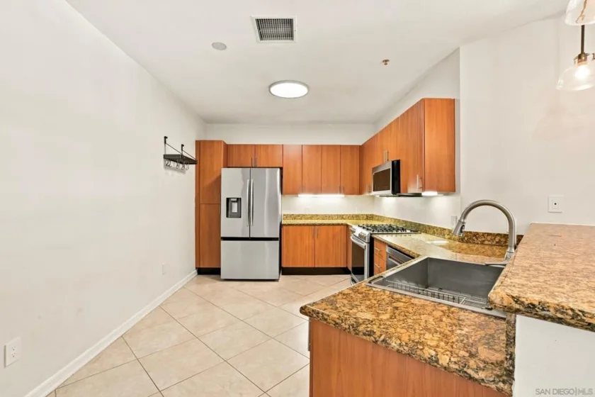 1465 C Street #3504 photo 8