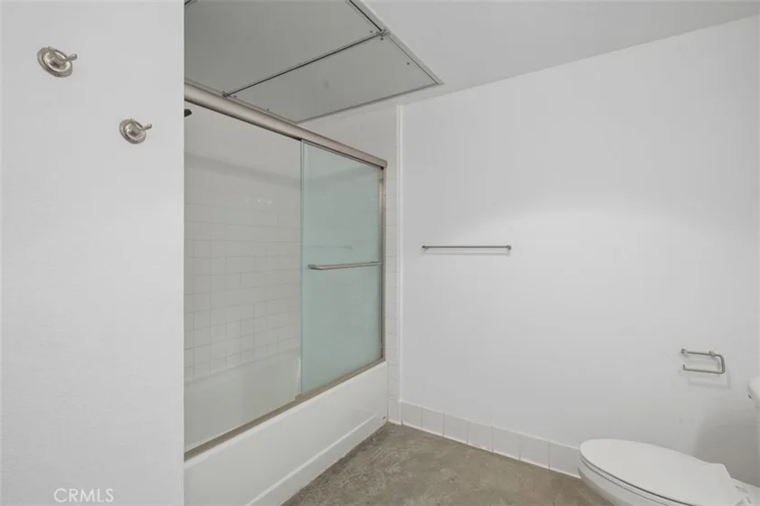 835 Locust Avenue #317 photo 26