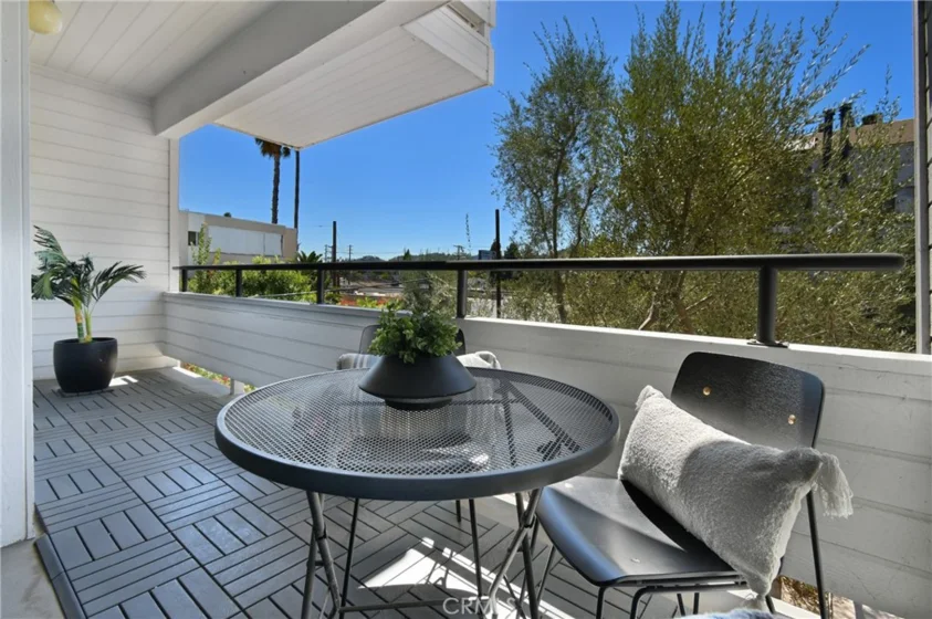 13331 Moorpark #223 photo 25