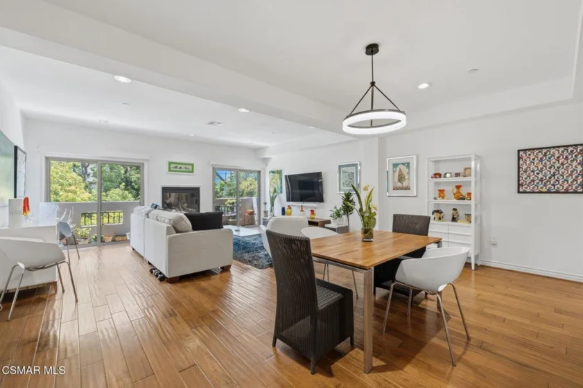 1410 N Curson Avenue #202 photo 2