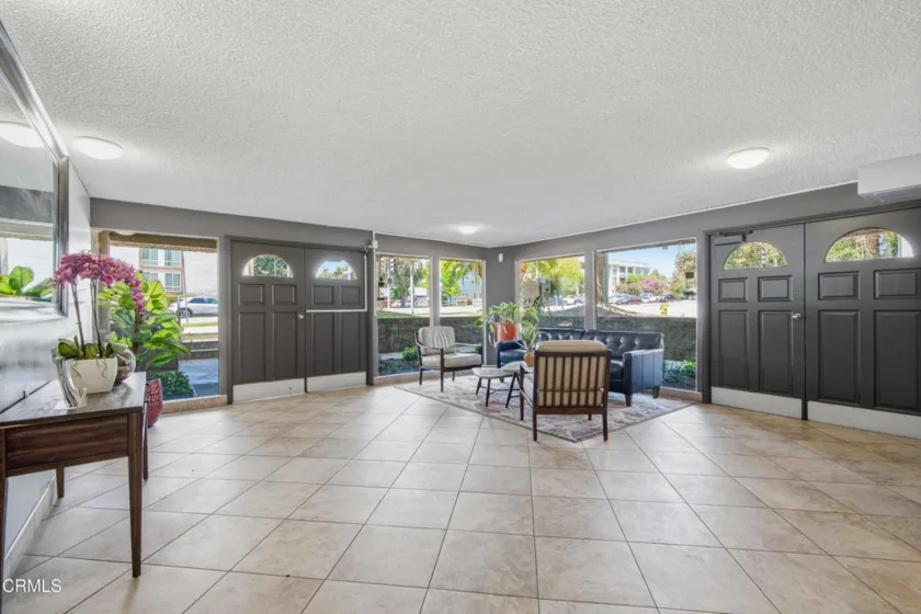2386 E Del Mar Boulevard #220 photo 25