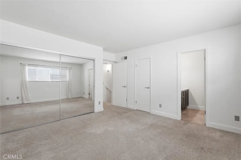 1747 Barry Avenue #106 photo 11