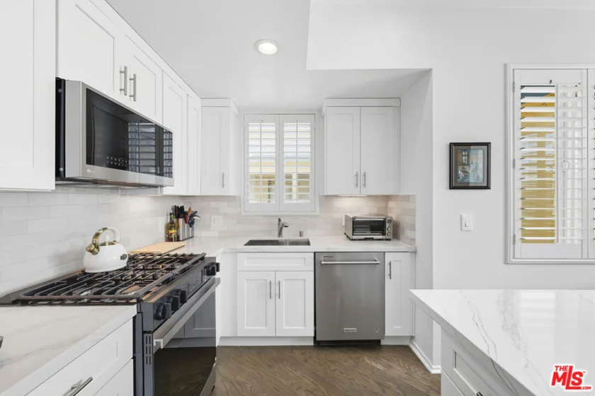 13200 Pacific Promenade #409 photo 1