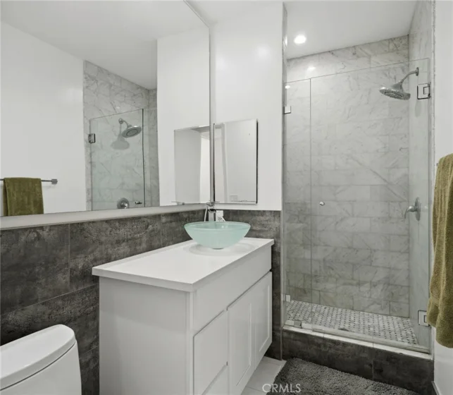 1277 S S Beverly Glen Blvd #107 photo 34