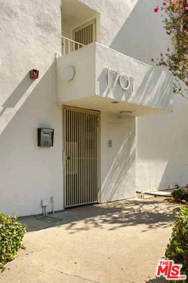 1701 Clinton Street #321 photo 25