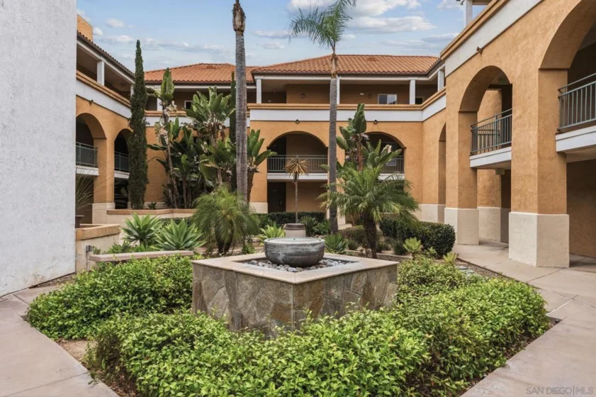2150 Camino De La Reina #216 photo 17