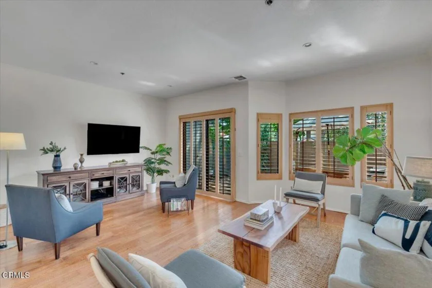 1310 E Orange Grove Boulevard #127 photo 16