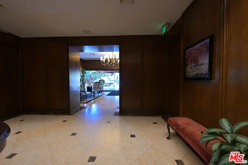 10550 Wilshire Boulevard #1001 photo 34