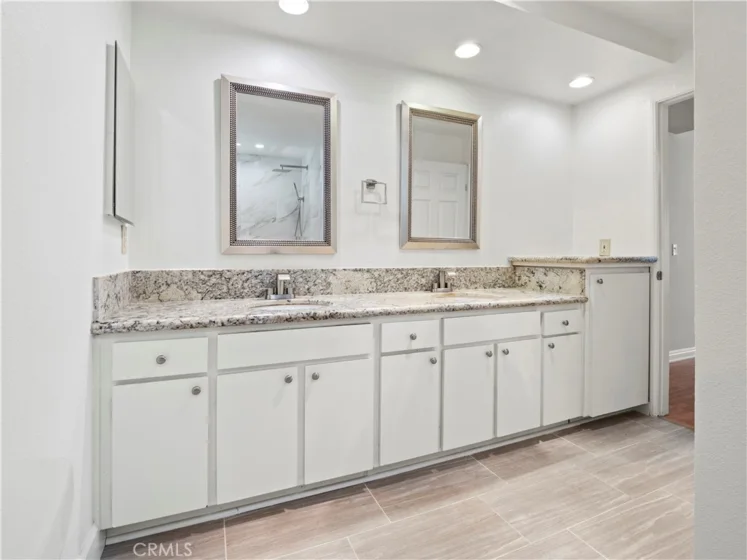 4301 Fulton Avenue #303 photo 45