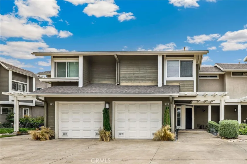 173 Admiral Way photo 1