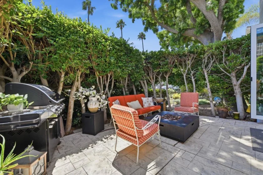 404 Bonair Street photo 27