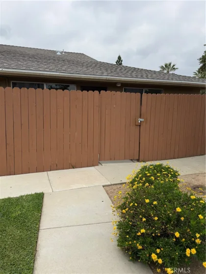 4711 Jackson photo 1