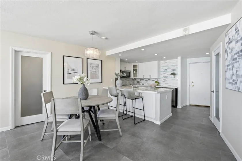 700 E Ocean Boulevard #2305 photo 8