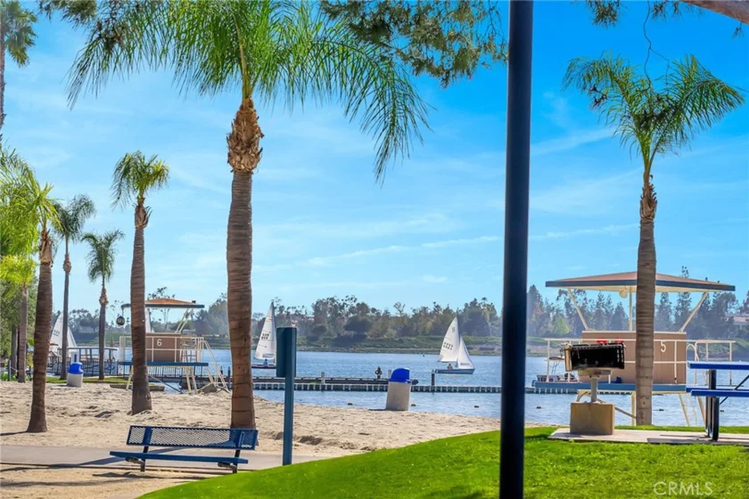 133 California Court photo 43