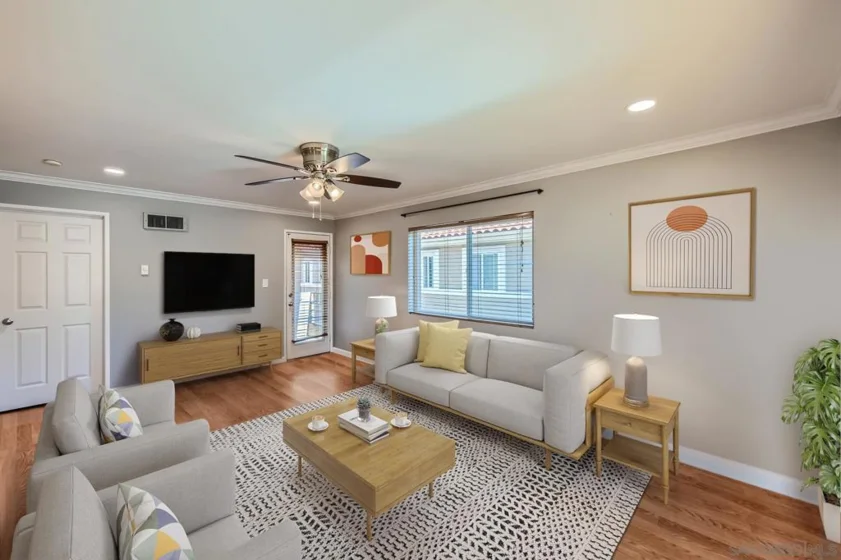 7565 Charmant Drive #612 photo 1