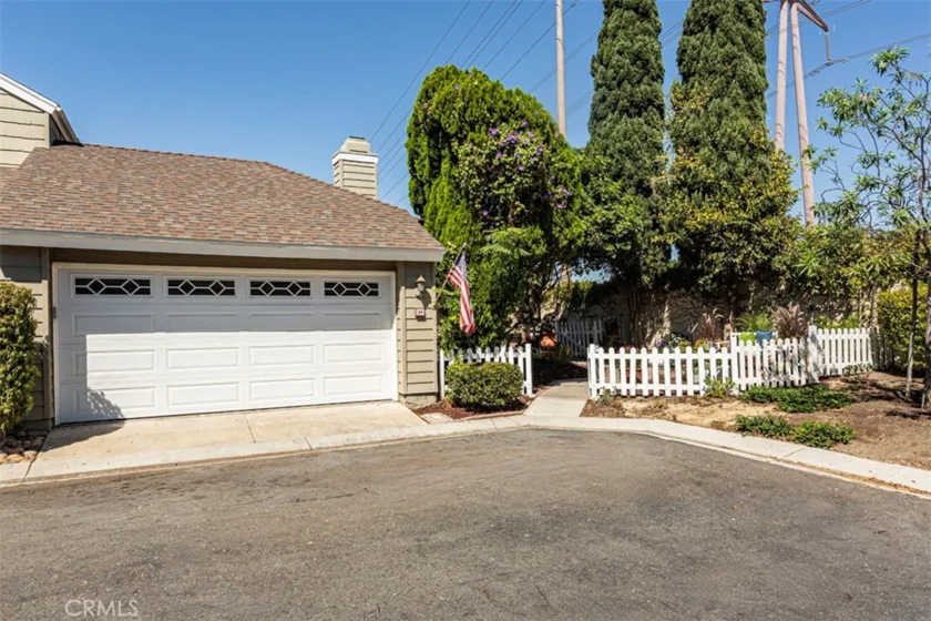 24 Riverstone photo 3