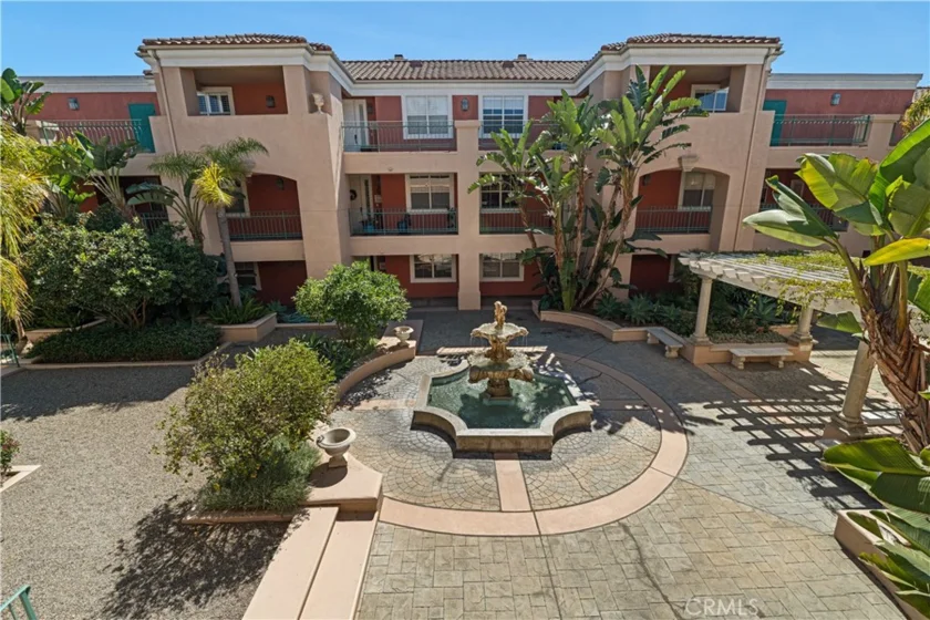 5142 Warner Avenue #209 photo 33