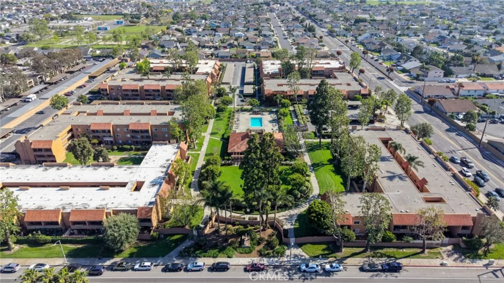 6600 Warner #205 photo 39