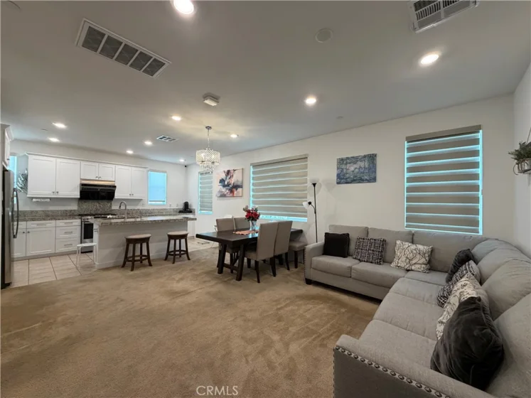 1623 W Glendon photo 6