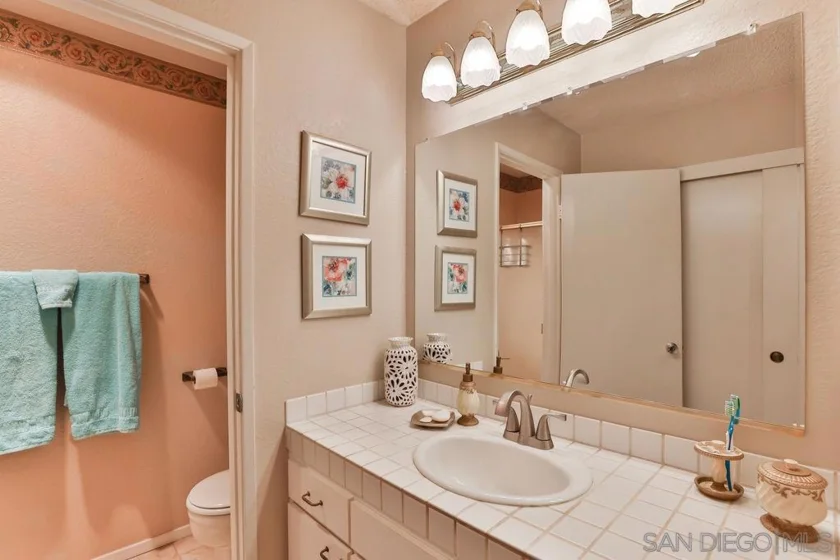 5649 Lake Park Way #207 photo 1