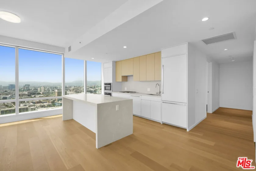 877 Francisco Street #2811 photo 6