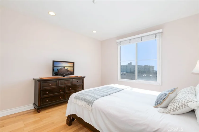 109 N 4th Street #303 photo 4