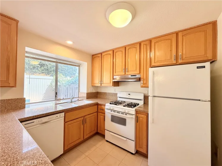 1722 Promenade photo 24