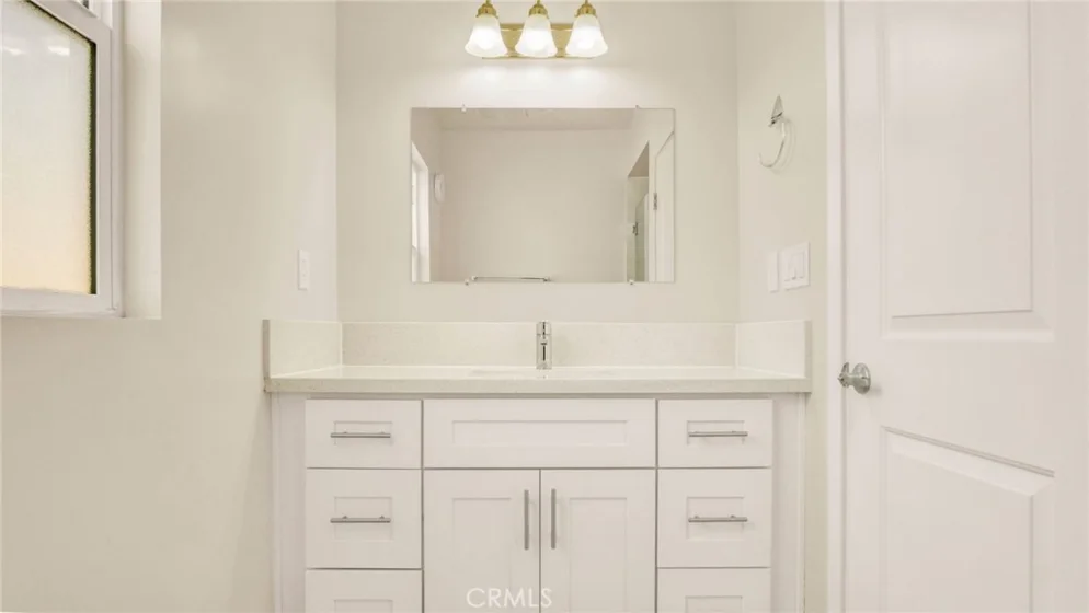 9237 Wakefield Avenue #11 photo 33