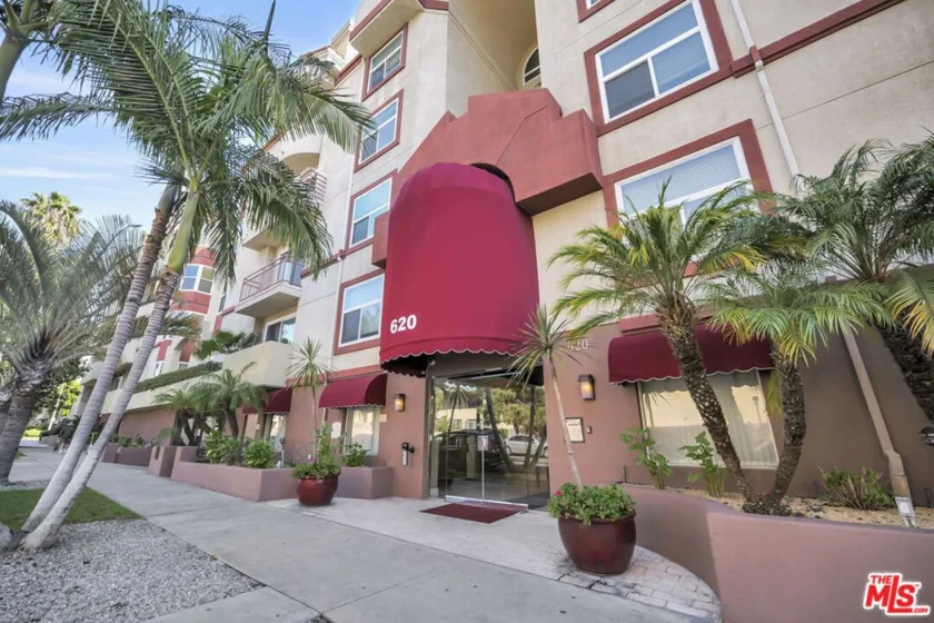 620 S Gramercy Place #135 photo 26