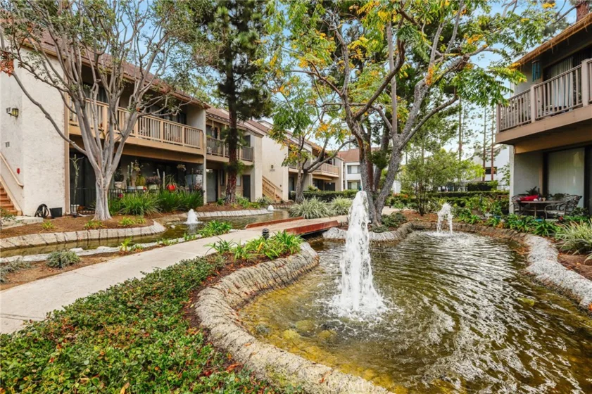 10511 S Lakeside Drive #C photo 1