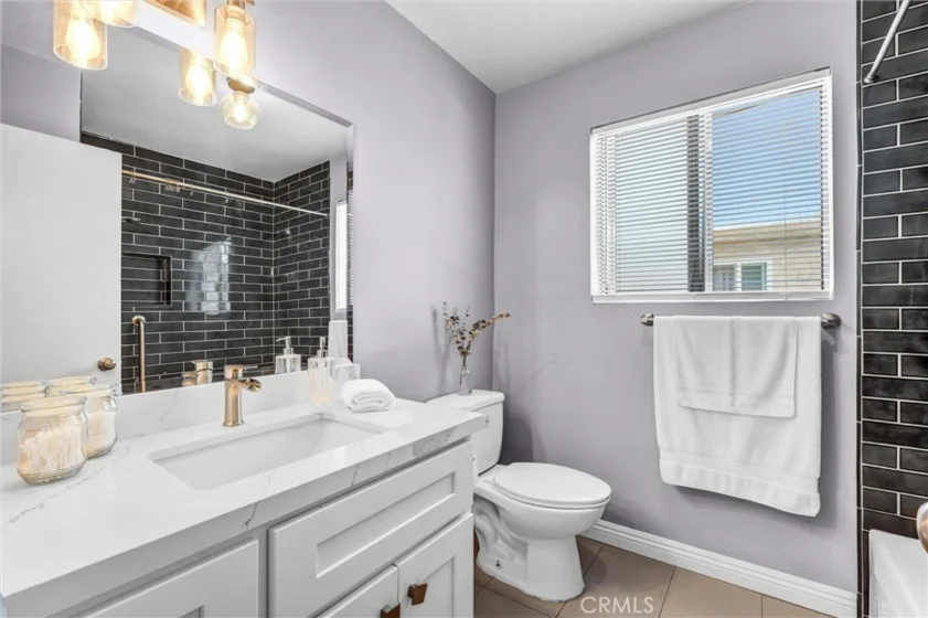 17061 Roscoe Boulevard #2 photo 12
