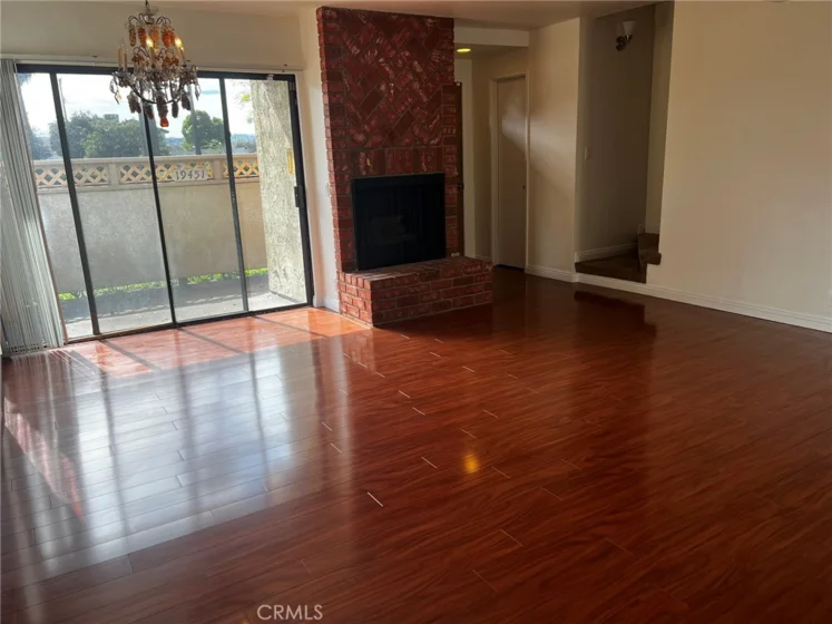 19451 Sherman Way #501 photo 4