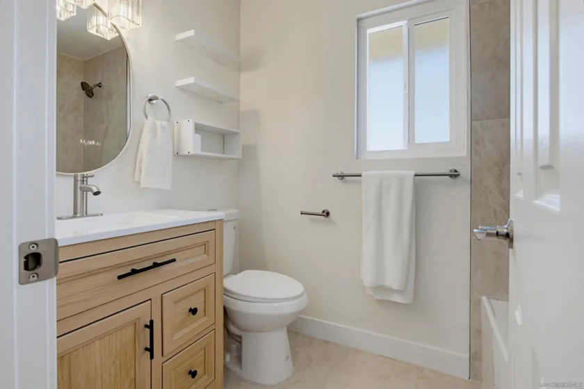 2121 E Grand Avenue #C12 photo 19