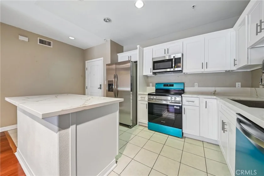 3740 Santa Rosalia #402 photo 9