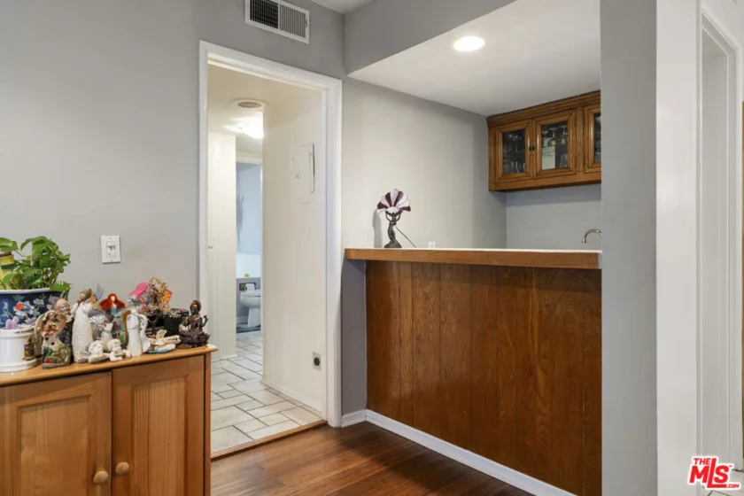 4445 Cartwright Avenue #111 photo 22