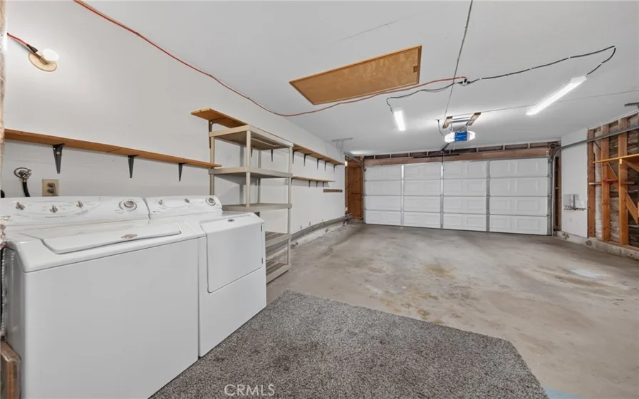 983 Stonecrest Street photo 9