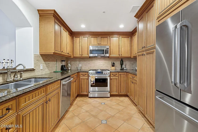 13308 Valleyheart Drive #404 photo 4