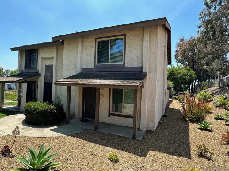 8103 Paradise Valley Court photo 1