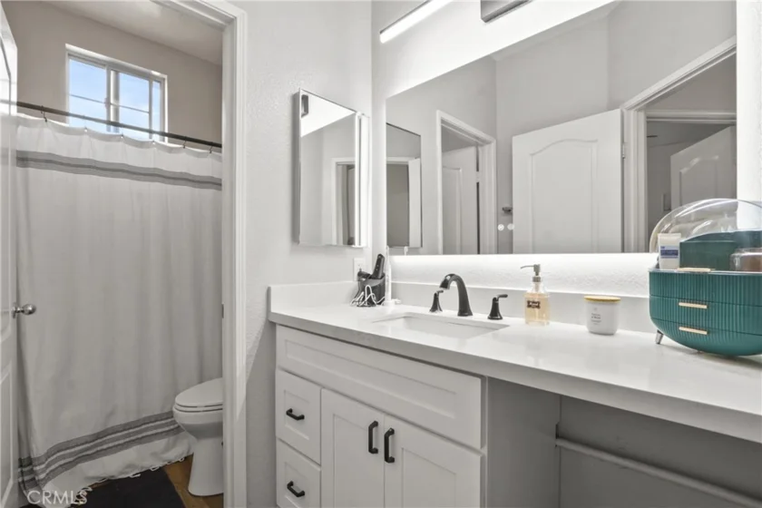 1071 S Volterra photo 22