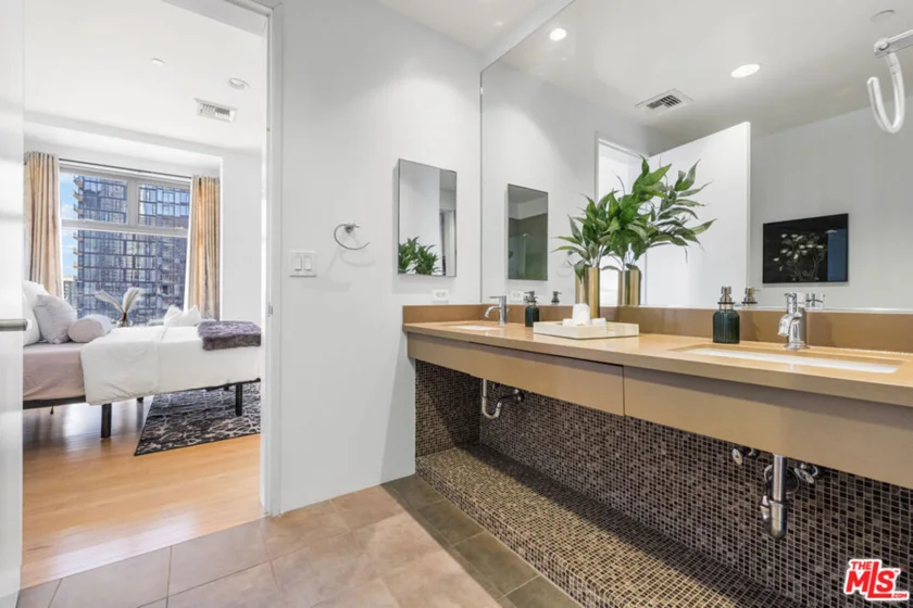 801 S Grand Avenue #1508 photo 8