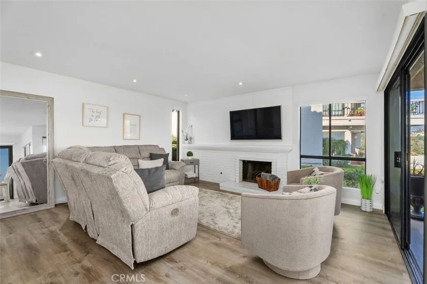 22522 Campos photo 5