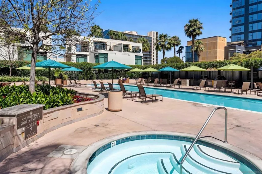 1205 Pacific Hwy #3101 photo 64