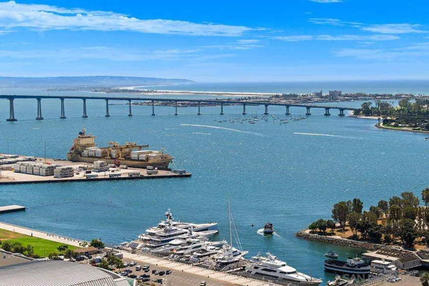 100 Harbor Drive #3504 photo 30