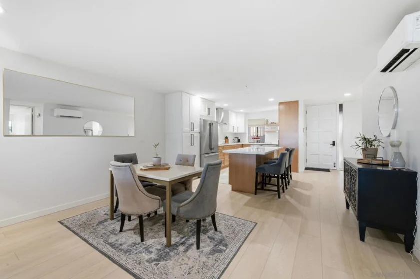 2928 Lawrence photo 4