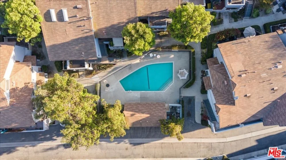 883 W 34th Street #M photo 13