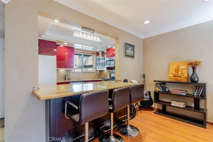 6232 Morse Avenue photo 8